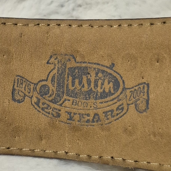 Justin Boots Brown Belt with Crystal Accents - Picture 2 of 3